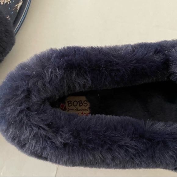 SKECHERS BOBS WOMENS SLIPPERS“Too Cozy Movie Night” Raining Cats and Dogs Design - Picture 5 of 9
